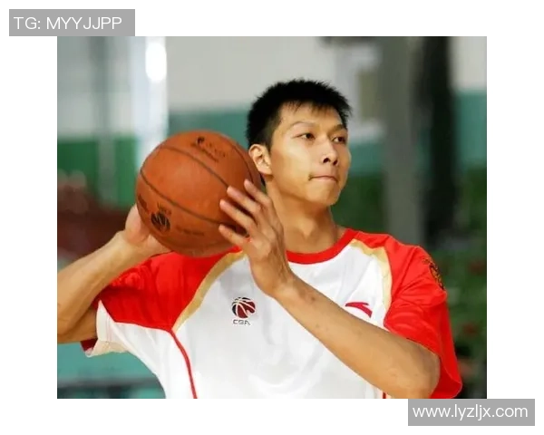 易建联的篮球传奇：从青涩少年到国家队核心的辉煌历程与未来展望